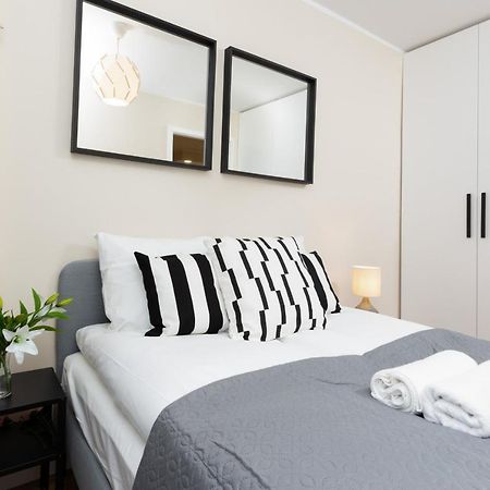 Apartments Warsaw Krolewska By Noclegi Renters ภายนอก รูปภาพ